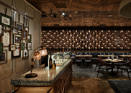 ร้านอาหารสเปน โฮเซ่ หลุยส์ ชิบูย่า (ตั้งอยู่ที่ชิบูย่า สแครมเบิล สแควร์)